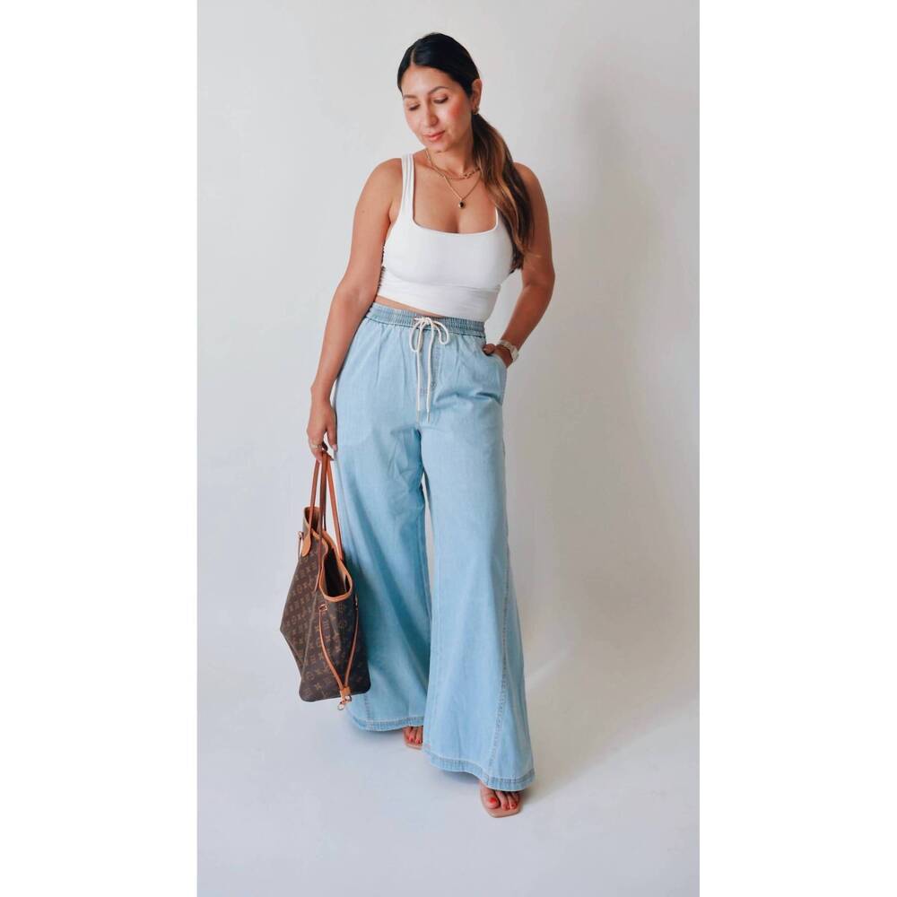 NEW HERSY soft denim wide leg jeans in light wash